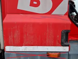 DAF 85 CF Ohjaamon Sivunpidennys Porras Oikea OEM