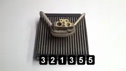 VW Polo ilmastointihöyrystin OEM AM-321355