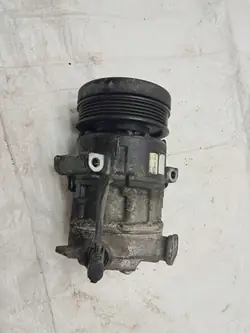Compresseur AC OEM 55701200 pour Opel Corsa E 1.2/1.4