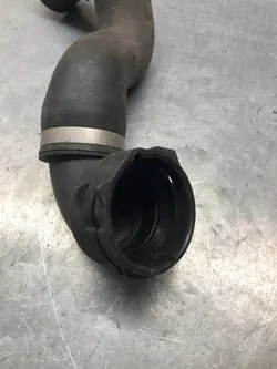 Wasserrohr Audi A7 3.0 TDI Vorne 4G0122101B