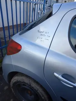 Panneau de quartier OEM dm,uty Arrière Gauche/Droit Peugeot 207