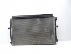 Vesijäähdyttimen tuuletin OEM 5Q0121251GQ Golf VII