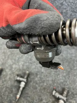 VW 1.9 TDI Enhetsinsprutare OEM 038130073AG - Begagnad