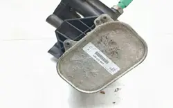 Öljysuodattimen kiinnitys OEM 03N115389B VW Passat B8