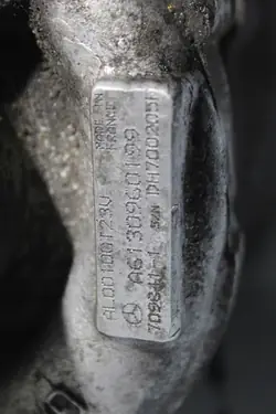 Turboahtimen Mercedes S-luokka W220 3.2CDI A6130960199