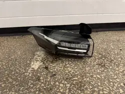 Luz trasera izquierda Peugeot 308 T10 Kombi