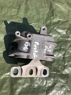 Supporto motore VW Passat B6 3.2 FSI