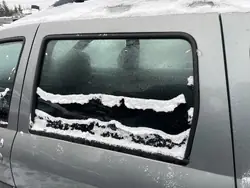 Vitre porte arrière gauche Dacia Logan I OEM AK-12-723404