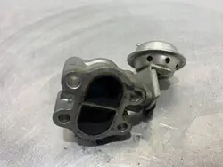 Soupape EGR Toyota OEM FBZ19798 pour RAV4 XA40