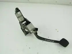 Pedal de embrague Nissan OEM AK-6-90123 Primera P12