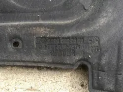 Isolation de Capot Mercedes-Benz C W204 2009 A2046820526