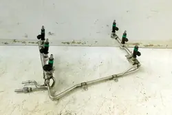 AUDI A4 B6 3.0 V6 Bränsleskena Injektorer 078133534C