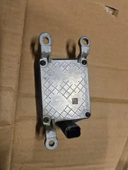 Nissan Abstandsradarsensor OEM 28438-5SA0C