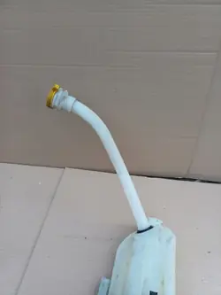 Spolarbehållare OEM 8200431474 för Renault Kangoo II