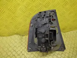 Skoda Octavia I Oikea Takavalo OEM 1U6945096