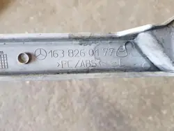 Linke Frontscheinwerferabdeckung OEM 1638260177 Mercedes M-Klasse