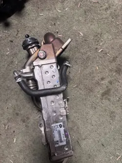 Refroidisseur EGR Toyota OEM 255456 - État Utilisé