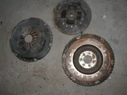 OPEL VIVARO A 06 R 1.9 DI Kytkinosa OEM