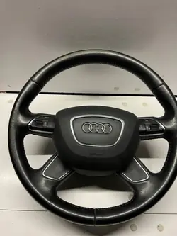 Volante Audi OE YQP4268 para A4 S4 B8 - Usado