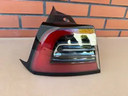 Tesla Model Y 2020 Vänster LED Bakljus