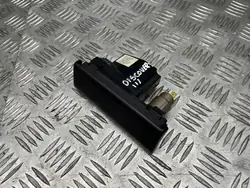 Tupakansytytinpistorasia OEM 7532154563 Land Roverille