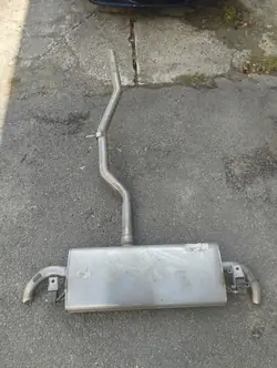 Volvo OEM 32335171 Silenciador & Tubo Escape - Usado