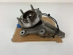 Opel Insignia B 2.0 D Roulement de moyeu avant droit 23384198