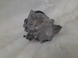 Compresseur AC Nissan Rogue 14- OEM 92600-4BB1A