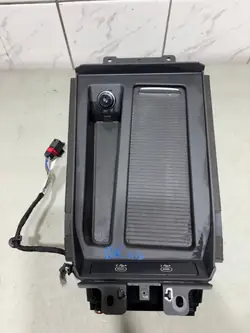 Audi E-Tron tunnelbekerhouder OEM 4KE862533D