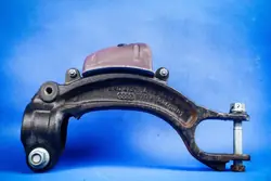 Jousitushaarukka Audi A8 S8 OEM 8R0413037C - Käytetty
