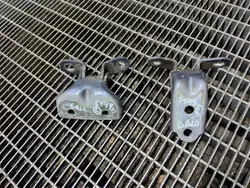 Bakdörr gångjärn vänster OEM SKE57970 KIA Ceed