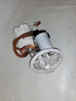 Brandstofpomp 2.0 BMW F30 F22 F23 2017 OEM 7344066