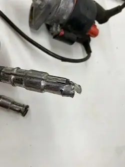 Bujía de precalentamiento Mercedes-Benz OEM 0031583001