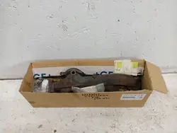 Pakoputken keräin OEM 8519888 BMW 5-sarjalle