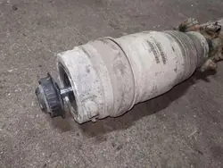 Etuvasen ilmaisjousitus OEM 7L5412021AK Porsche
