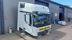 Mercedes Actros MP4 Giga Space Kabine OEM A0006000101