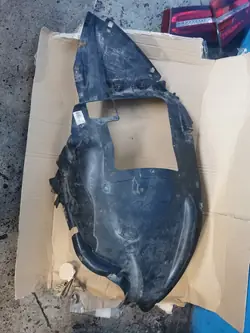 BMW OE 51717180620 Wheel Arch E71