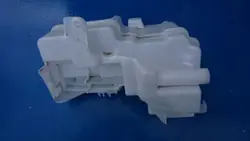 Spolarbehållare pump OEM 32229650 för Volvo XC40