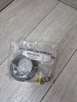 Cubierta Rueda Izquierda Ferrari 488 OEM 330775