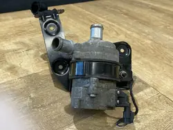 Kylpumpens klämma 1.4 TSI 2.0 TDI Audi A4 B9 A5