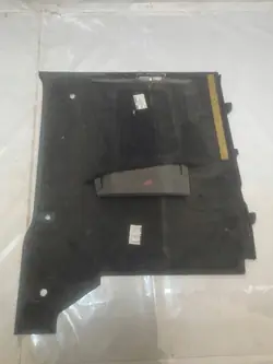 Volvo FM4 vasen ohjaamon verhoilu OEM 82446426