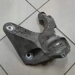 Motorsteun links OEM 68271533AC voor Jeep Wrangler JL