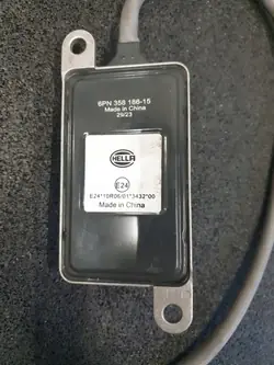 Sensor NOx Hella 6PN 358 186-151 para camiões diesel