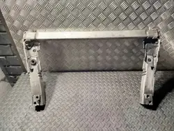 Kylarfäste MASERATI GHIBLI 3.0L bensin