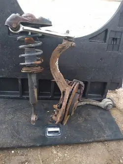 Snodo anteriore sinistro Audi A6 C5 / A4 B5