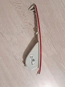 Volvo XC40 vänster bakdimljus OEM 32228782