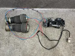 Air Suspension Compressor BMW X5 E70 X6 E71 OEM 40-221595