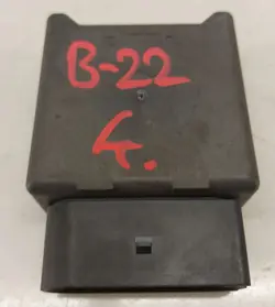 Polttoainepumpun ohjausmoduuli OEM 5Q0906093B - Käytetty