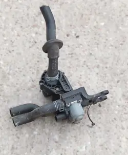 Vattenpumpens solenoidventil Audi A6 C6 3.0 TDI