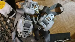 Turvavyö Lexus IS II 220 GS III OEM - Käytetty
